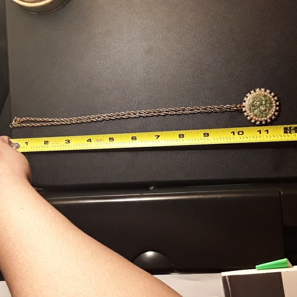 Ornate Vintage Necklace - Gold Tone - Picture 7 of 8